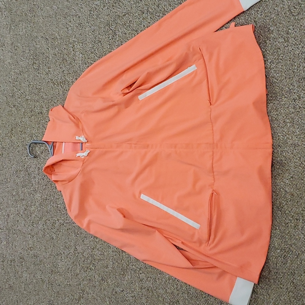 Lululemon Sun Showers windbreaker/rain Jacket
